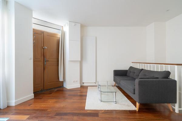 Souplex confidentiel au calme absolu à République