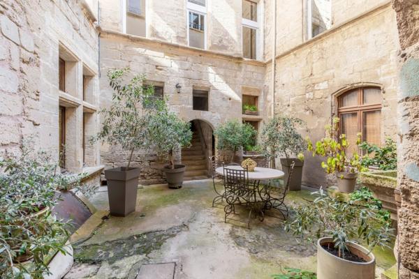 Vente Appartement de luxe Pézenas 6 Pièces 172 m²