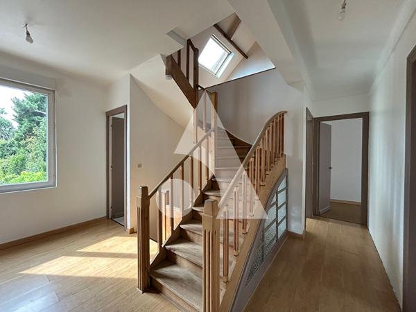 Maison 7 pièces 249 m2