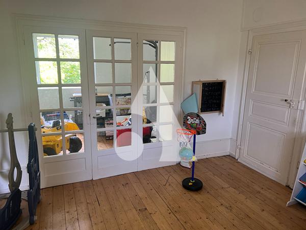 Maison 8 pièces 187.92 m2