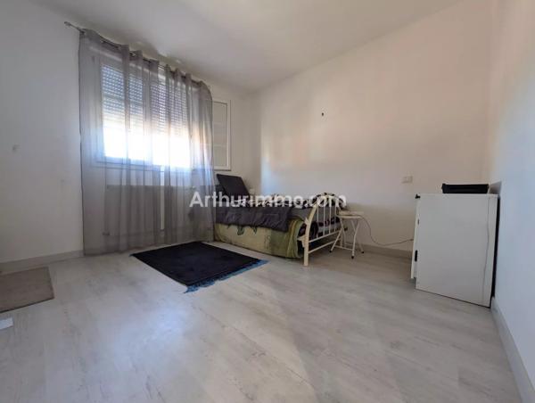 Vente                                                      Maison
                        
                     6 pièces                      150 m2                     à Besançon