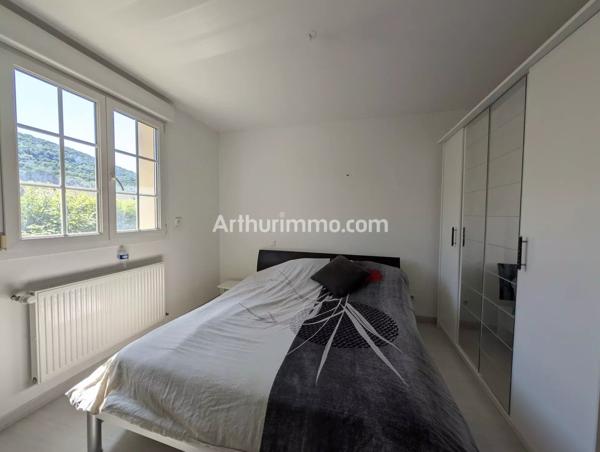 Vente                                                      Maison
                        
                     6 pièces                      150 m2                     à Besançon