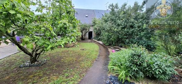 Vente                                                      Maison
                        
                     5 pièces                      111 m2                     à Avaray