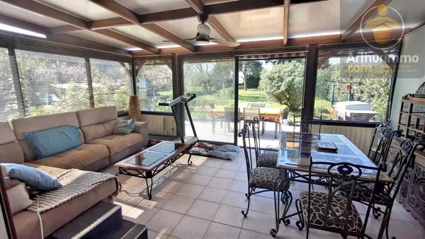 Vente                                                      Maison
                        
                     5 pièces                      111 m2                     à Avaray