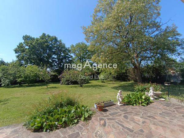 Maison à Aizenay, 85190 - 10 pièces 241m²