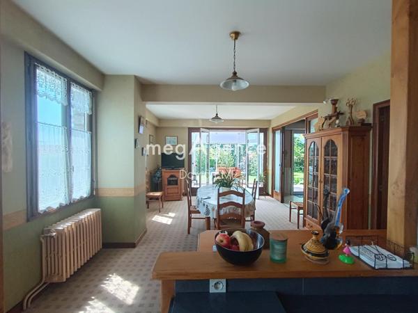 Maison à Aizenay, 85190 - 10 pièces 241m²