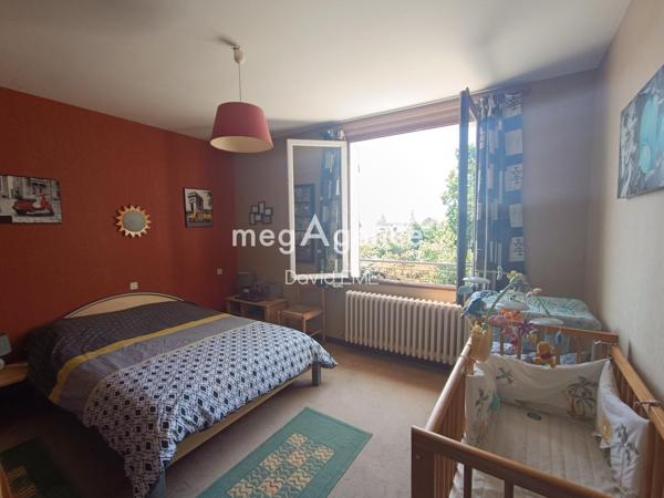 Maison à Aizenay, 85190 - 10 pièces 241m²