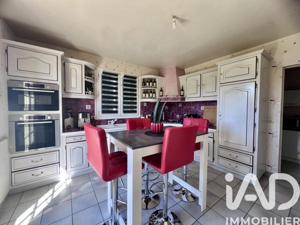 Maison à vendre 7 pièces 197 m² Saint-Magne-de-Castillon