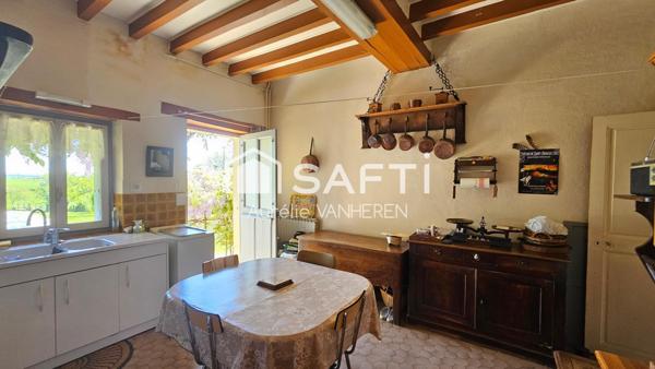 Grande maison familiale ancienne avec sa grange de 80 m²