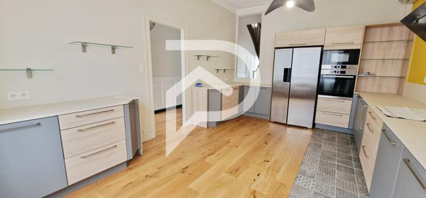 Maison 11 pièces 283 m2
