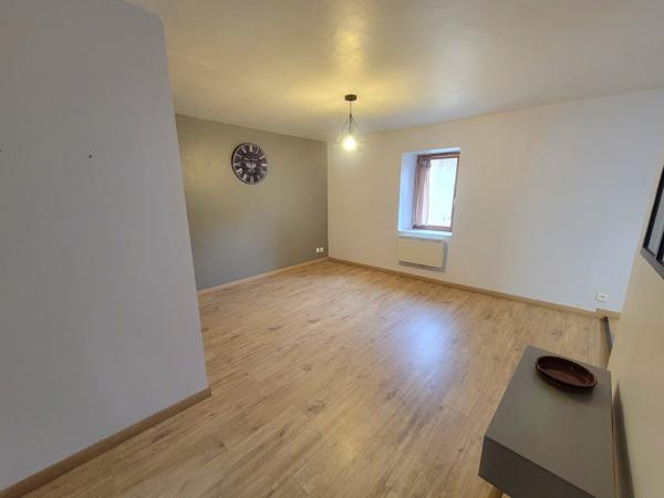 Immeuble de rapport – 2 appartements – Saint-Laurent-du-Pape