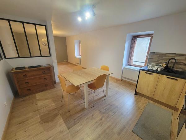 Immeuble de rapport – 2 appartements – Saint-Laurent-du-Pape