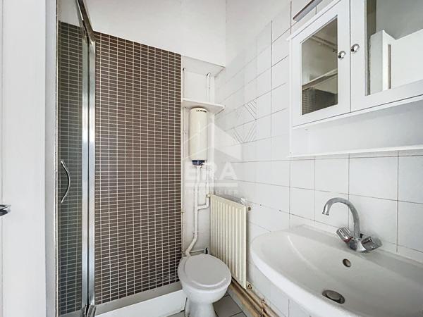 A VENDRE - 2 PIECES 40m² DERNIER ETAGE