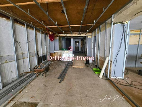 Commerce à vendre 1 pièce de 110 m²
