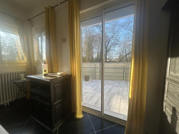 Appartement  6 pièce(s)  3 chambre(s)  130 m²