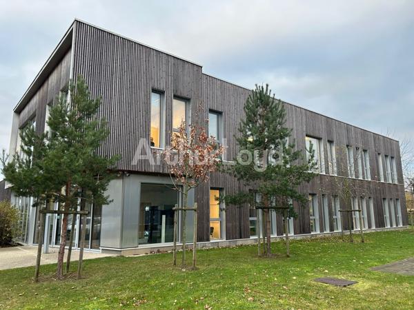 Bureaux à louer à Villeneuve-d'Ascq immeuble indépendant basse consommation