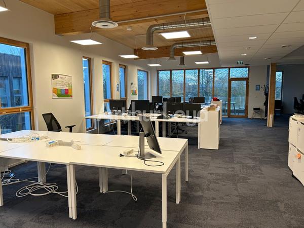 Bureaux à louer à Villeneuve-d'Ascq immeuble indépendant basse consommation