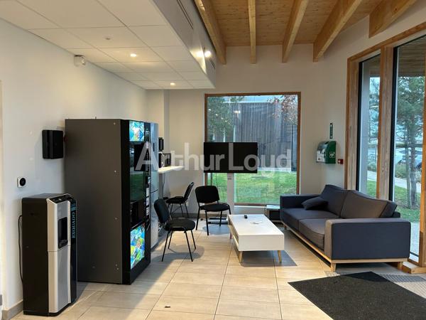 Bureaux à louer à Villeneuve-d'Ascq immeuble indépendant basse consommation