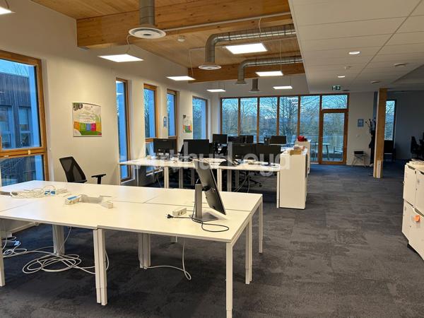 Bureaux à louer à Villeneuve-d'Ascq immeuble indépendant basse consommation