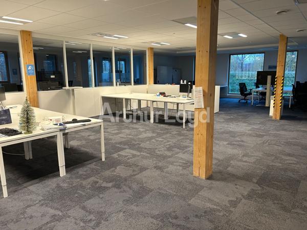 Bureaux à louer à Villeneuve-d'Ascq immeuble indépendant basse consommation