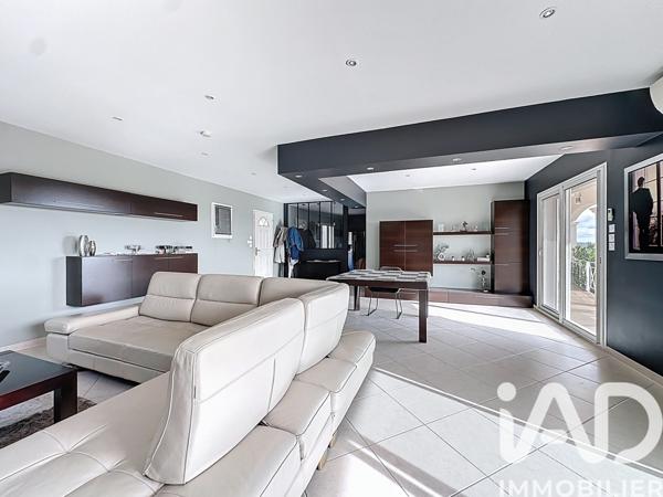 Maison à vendre 4 pièces 158 m² Bellegarde