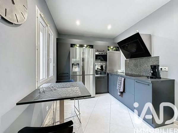 Maison à vendre 4 pièces 158 m² Bellegarde