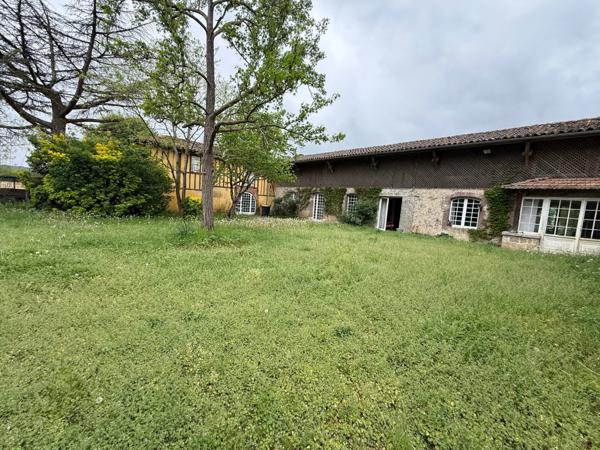 AIRE SUR L'ADOUR (40) Opportunité rare : Corps de ferme à réhabiliter avec fort potentiel investisseur
