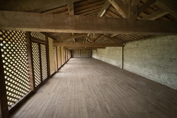 AIRE SUR L'ADOUR (40) Opportunité rare : Corps de ferme à réhabiliter avec fort potentiel investisseur