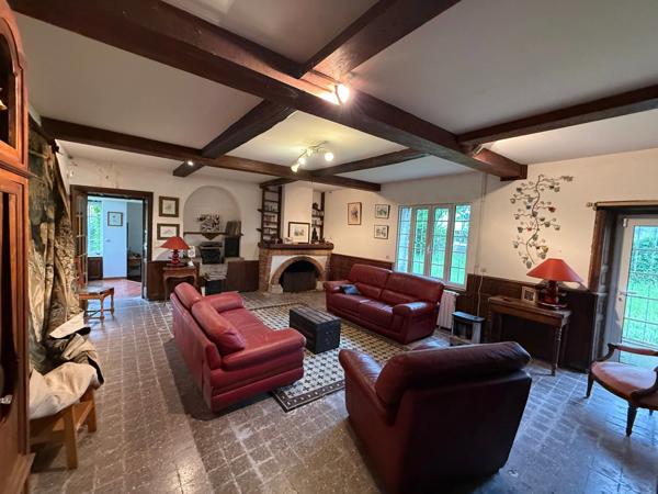 AIRE SUR L'ADOUR (40) Opportunité rare : Corps de ferme à réhabiliter avec fort potentiel investisseur