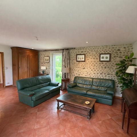 AIRE SUR L'ADOUR (40) Opportunité rare : Corps de ferme à réhabiliter avec fort potentiel investisseur