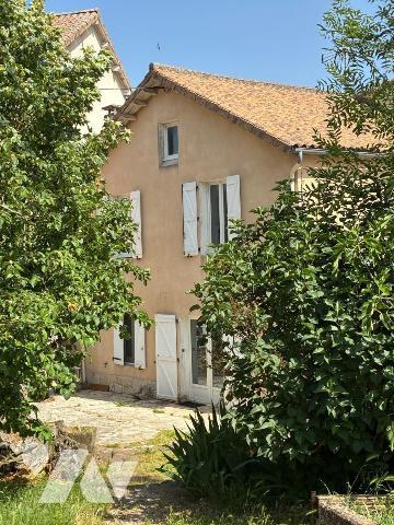 À vendre ? Maison rénovée + dépendances à rénover ? La Cavalerie (12230) ? 240 000  euros...