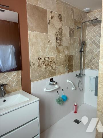 À vendre ? Maison rénovée + dépendances à rénover ? La Cavalerie (12230) ? 240 000  euros...