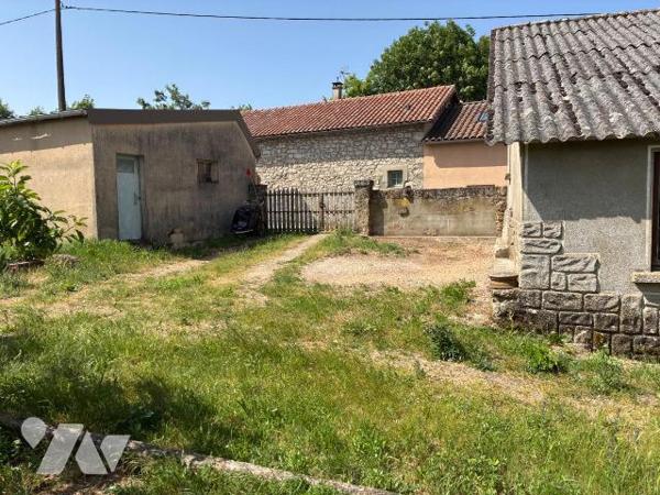 À vendre ? Maison rénovée + dépendances à rénover ? La Cavalerie (12230) ? 240 000  euros...