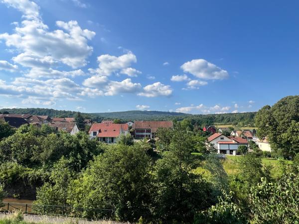 Maison individuelle avec beaucoup de charme à rafraichir. Secteur Calme ESSERT