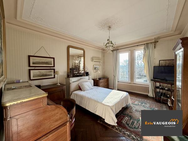 Coulommiers (77120) Maison bourgeoise - 3 habitations indépendantes - centre ville Coulommiers 77120