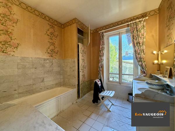 Coulommiers (77120) Maison bourgeoise - 3 habitations indépendantes - centre ville Coulommiers 77120