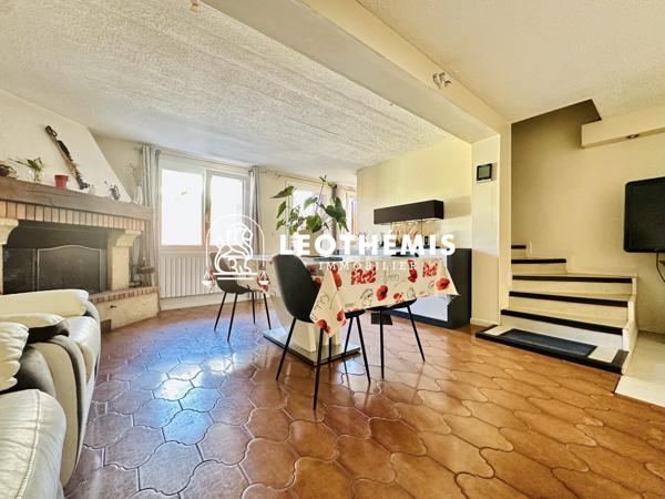 CONFORTABLE MAISON ANNÉES 50