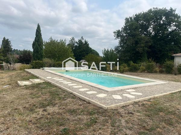 Maison 2018, bien entretenue avec de beaux volumes