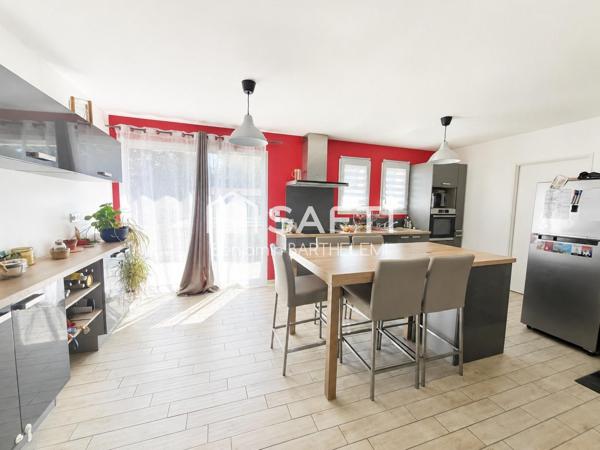 Maison 2018, bien entretenue avec de beaux volumes