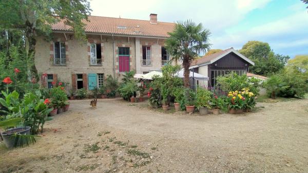 Manoir proche Moissac,Sur le Chemin de St Jacques de Compostelle Moissac
