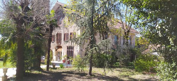 Manoir proche Moissac,Sur le Chemin de St Jacques de Compostelle Moissac