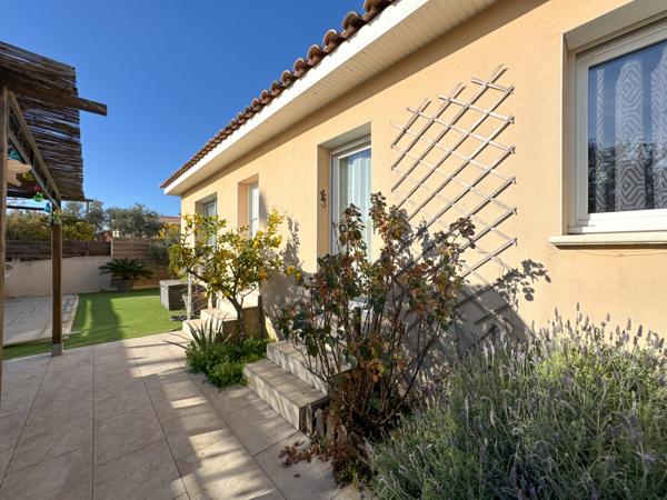 MAISON PLAIN PIED + GARAGE + PISCINE, PROCHE CENTRE VILLE