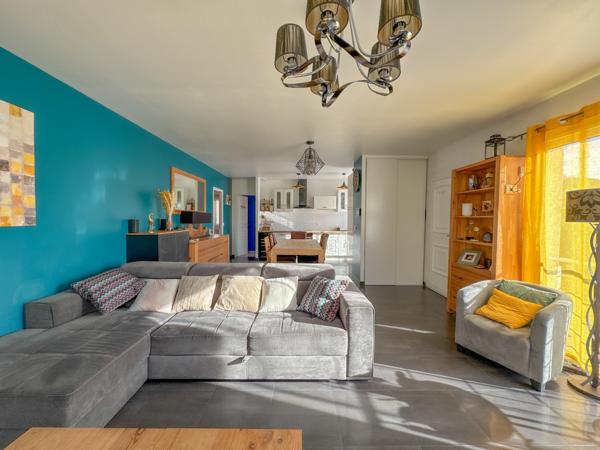 MAISON PLAIN PIED + GARAGE + PISCINE, PROCHE CENTRE VILLE