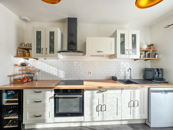 MAISON PLAIN PIED + GARAGE + PISCINE, PROCHE CENTRE VILLE