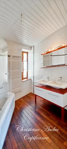 Paray le Monial, Centre ville, Maison de 123 m² avec jardin, sur terrain de 545 m²