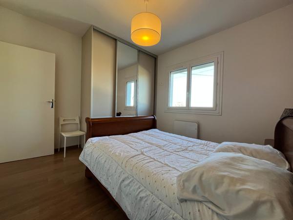 Maison spacieuse avec terrain constructible à Royan : votre havre de paix vous attend !