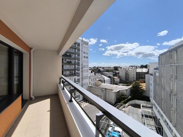 VIARME - APPARTEMENT T3 MEUBLÉ