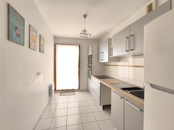 VIARME - APPARTEMENT T3 MEUBLÉ