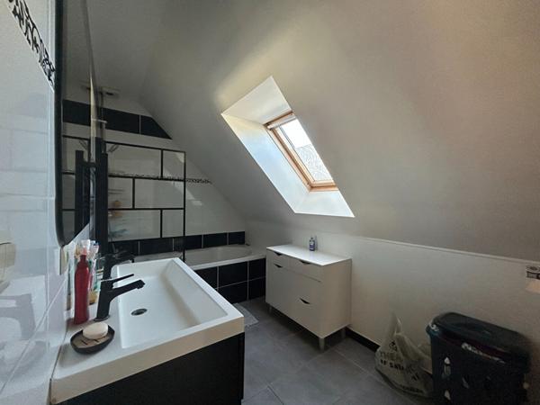 EN EXCLUSIVITE - MAISON RECENTE DE 2010 - 3 CHAMBRES, JARDIN ET GARAGE