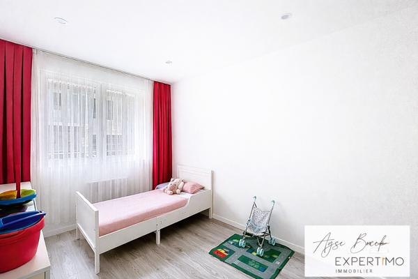 Givors (69700) Maison 4 chambres rénovée – Traversante – 2 terrasses – 259 000 € – Givors Les Bans